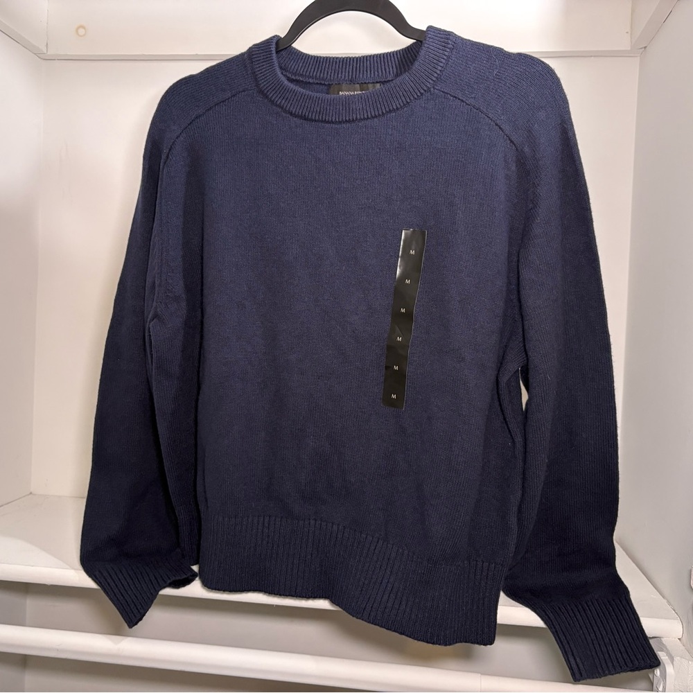 BANANA REPUBLIC PERFECTLY SOFT CREW-NECK SWEATER NWT